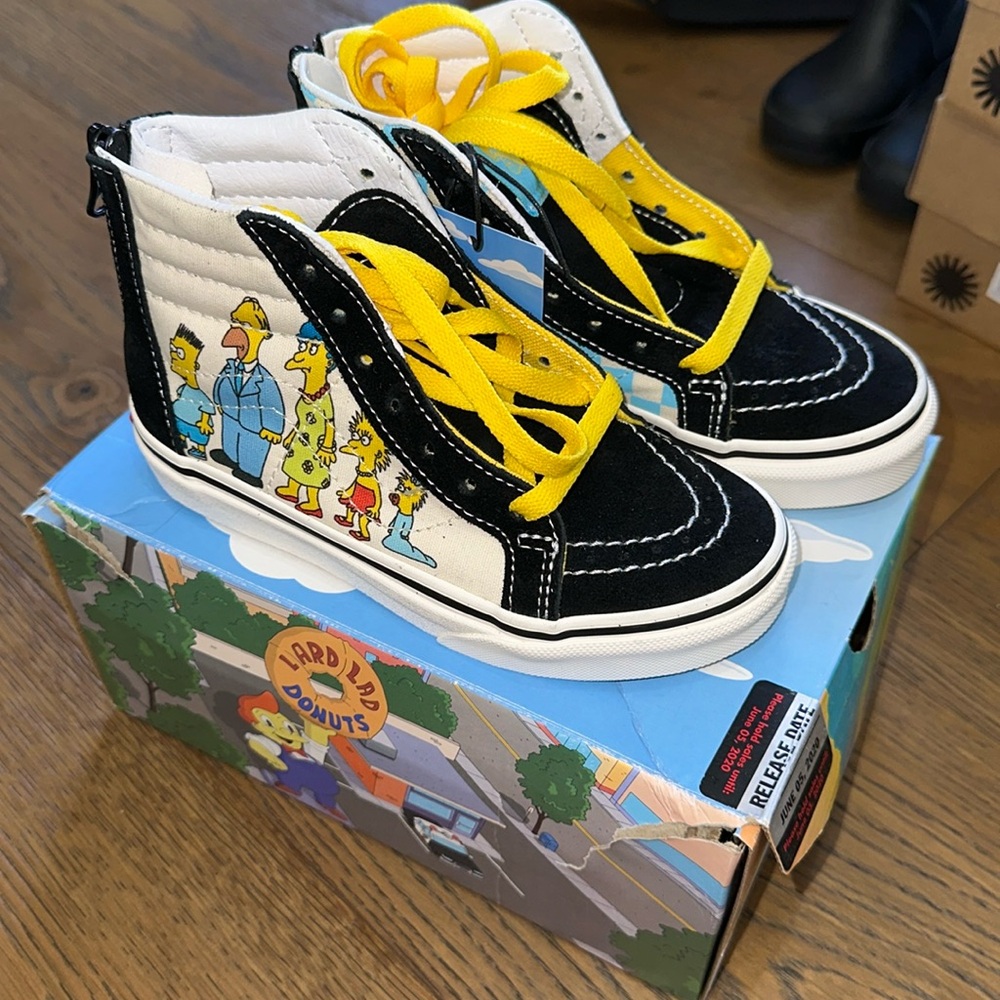 Vans Simpsons Sk8 Hi Zip